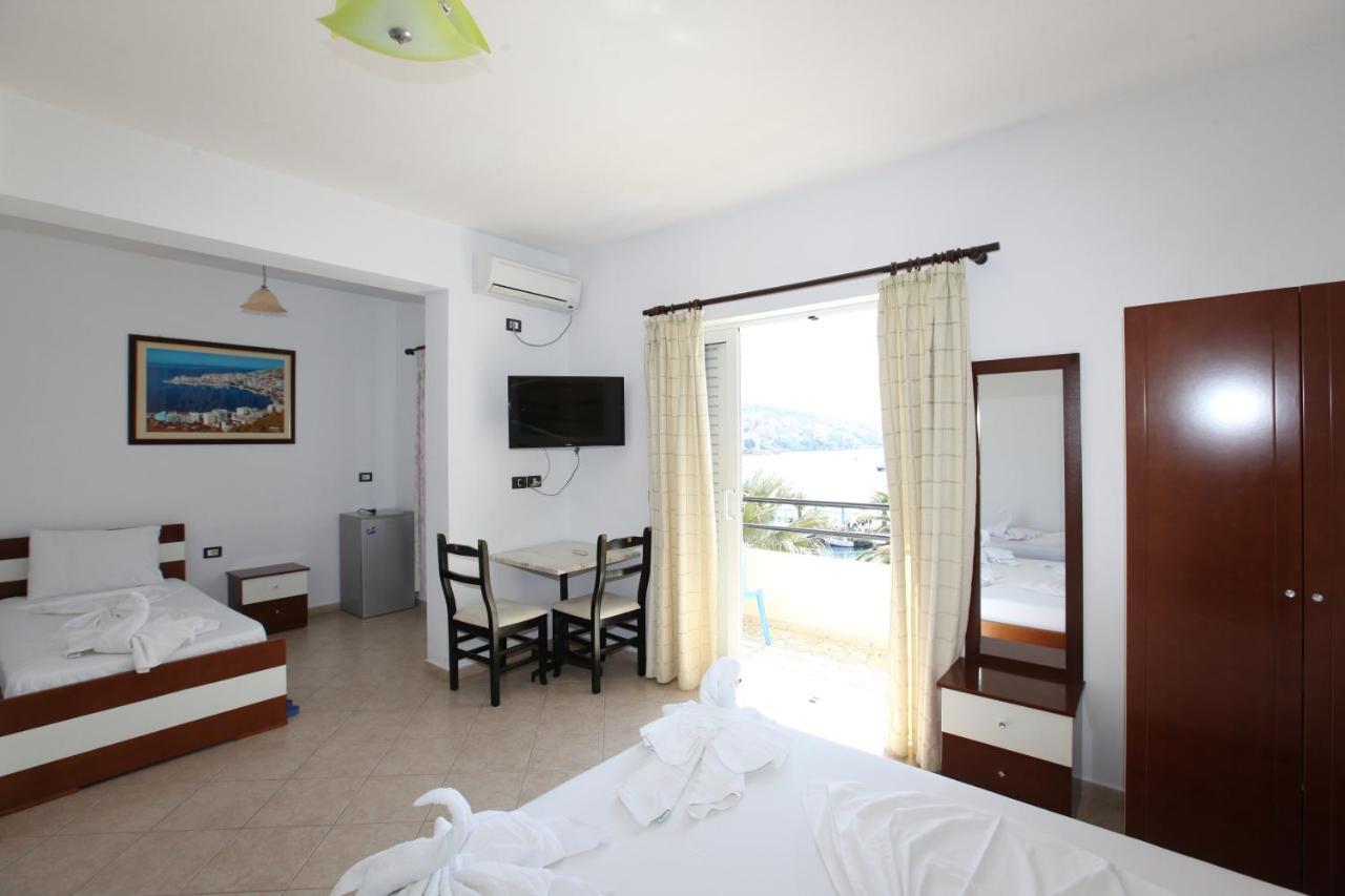 Hotel Real Sarandë Eksteriør billede