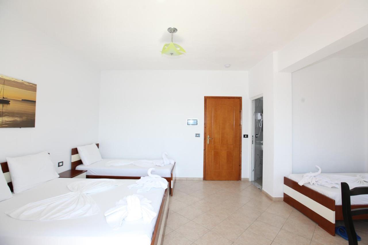 Hotel Real Sarandë Eksteriør billede