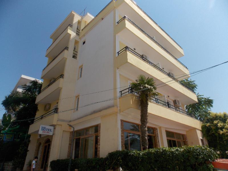 Hotel Real Sarandë Eksteriør billede