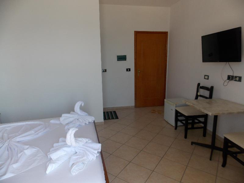 Hotel Real Sarandë Eksteriør billede