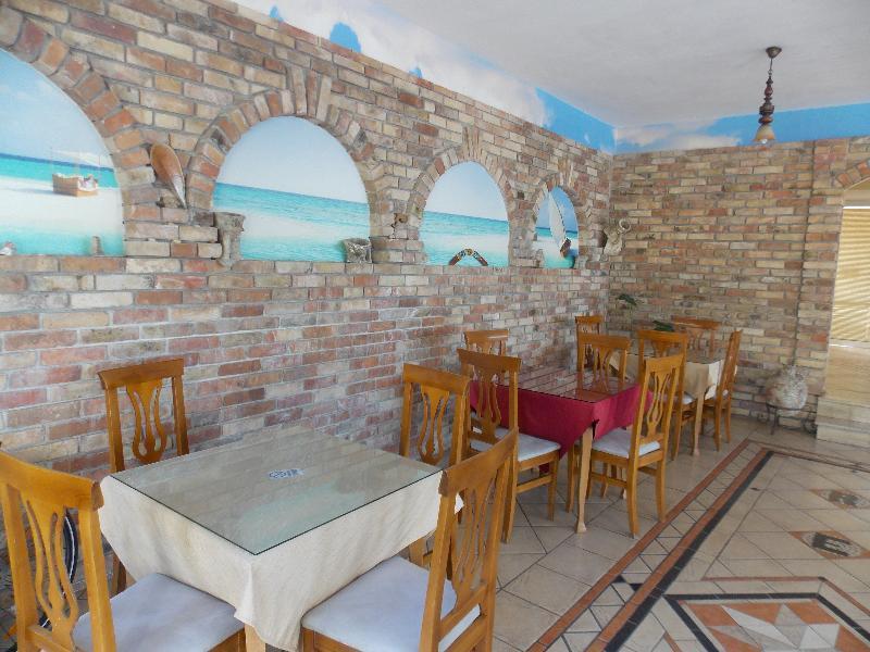 Hotel Real Sarandë Eksteriør billede